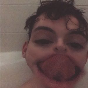 Meet your Posher, Aj